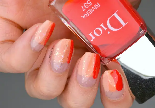 Dior Nagelkunst mit Sommerstreifen