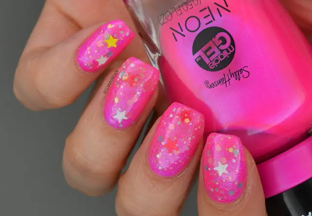 Sally Hansen Floresc-Pink mit Regenbogenhonig All My Stars