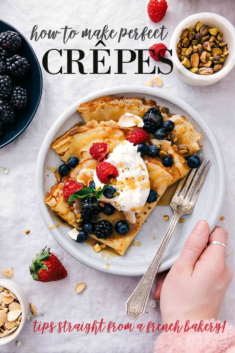 So machen Sie Crêpes: Tipps und Tricks (direkt aus einer französischen Bäckerei), um jedes Mal köstliche Crêpes zuzubereiten! via chelseasmessyapron.com #Crêpe #einfach #schnell #Crêpes #Crêpebar #Dusche #Dessert #Frühstück #süß #herzhaft #Rezept #kinderfreundlich #Beeren #Schlagsahne