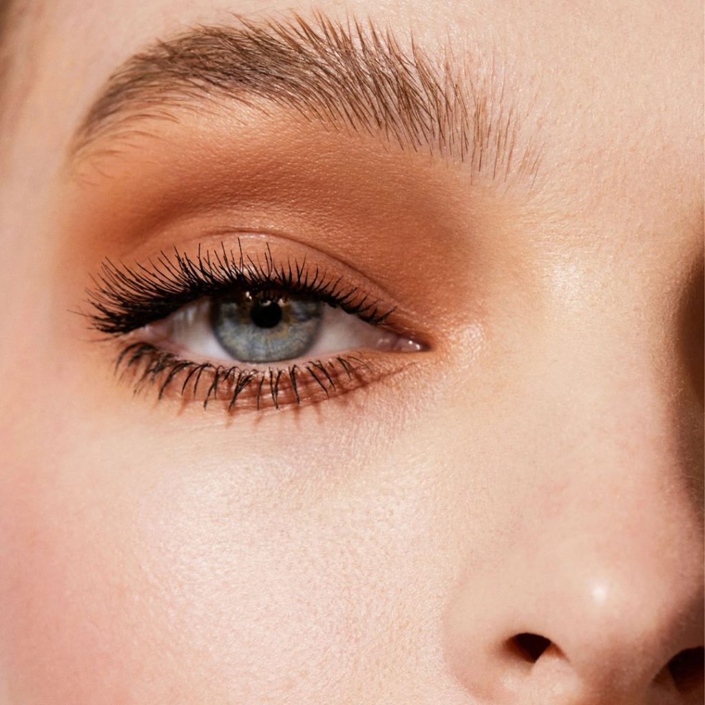 Make-up von Mario Lidschattenpalette auf den Augen