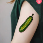 8 coole Ideen und Designs für Gurkentattoos