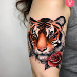 8 Tiger- und Rosen-Tattoo-Ideen, die wilde Eleganz ausdrücken