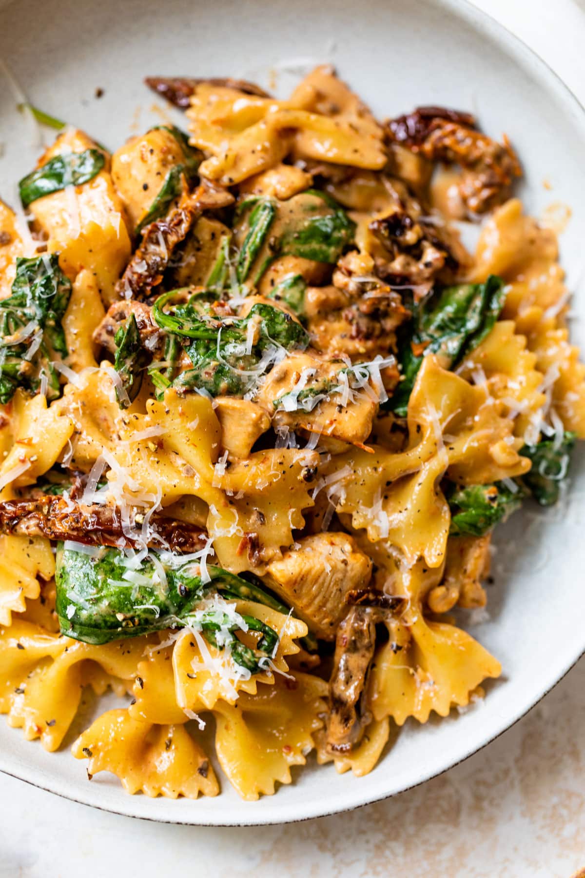 the best sun dried tomato pasta recipe with spinach and chicken